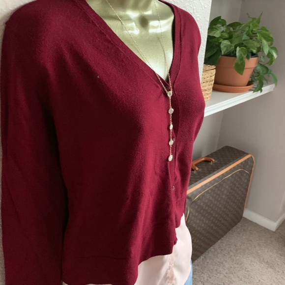 Skies are Blue Mixed Materials Layered Sweater - Picture 4 of 7